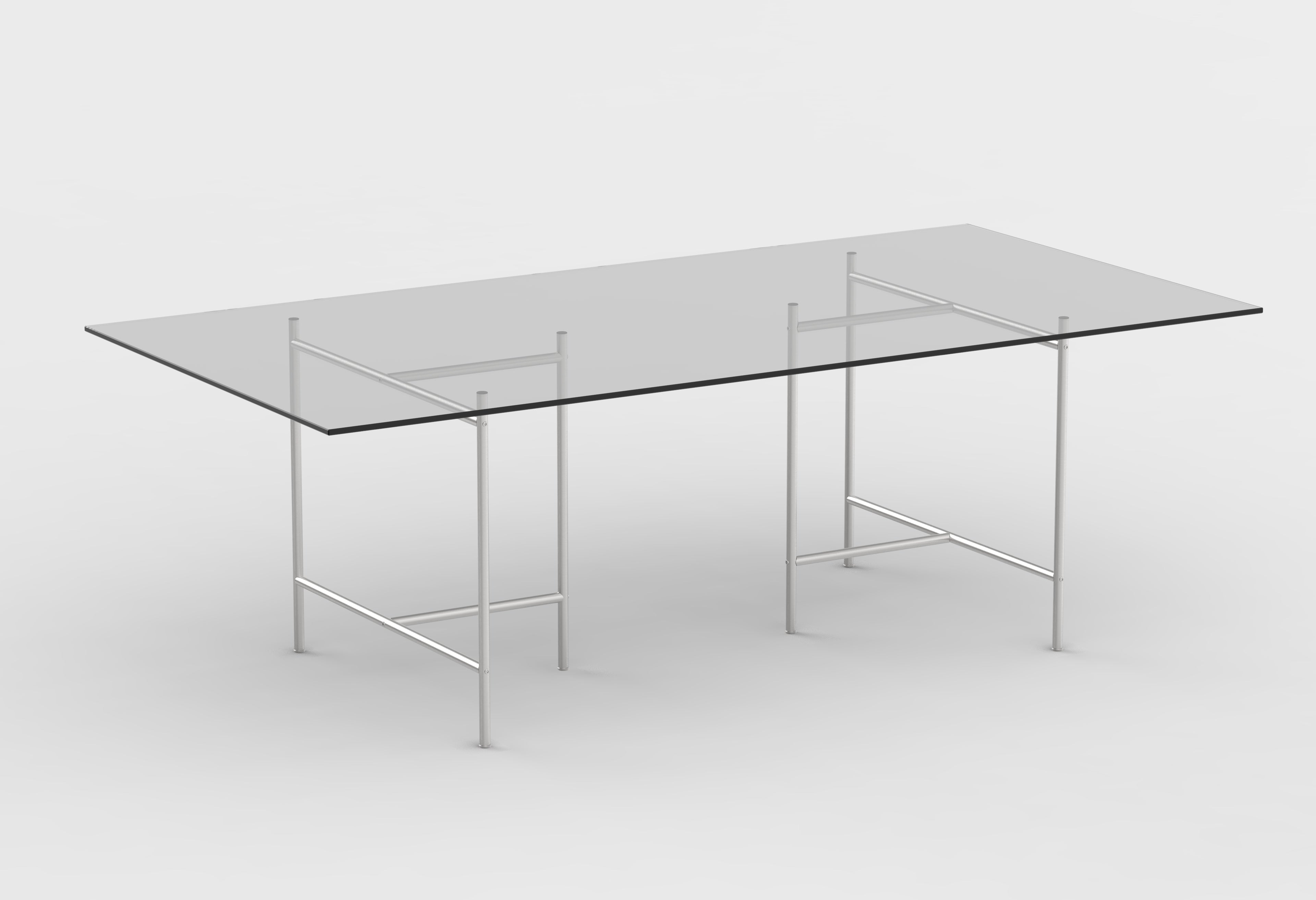Tresle Set Table